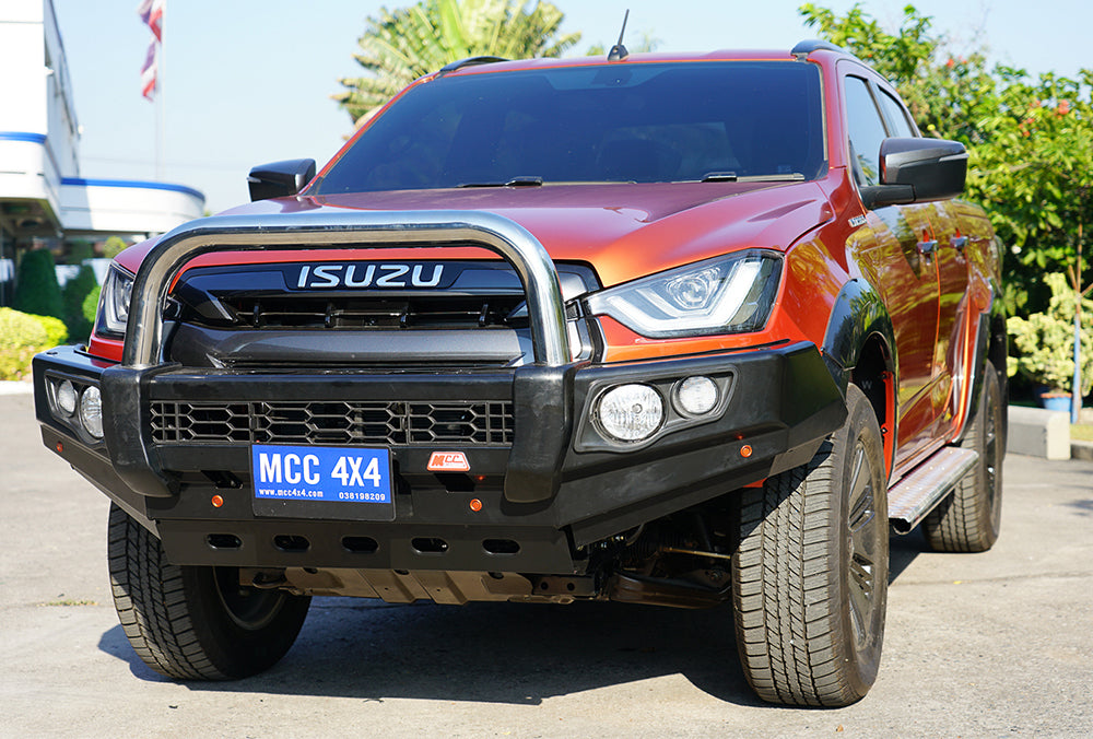 ISUZU:  (OLDER SHAPES) + RT50, RT85 & D-MAX ISUZU GEN 7 Bumper Replacement