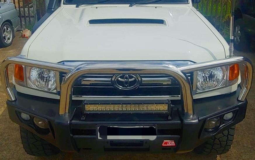 TOYOTA:   LANDCRUISER Bumper Replacment